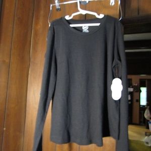 Black long sleeve tee